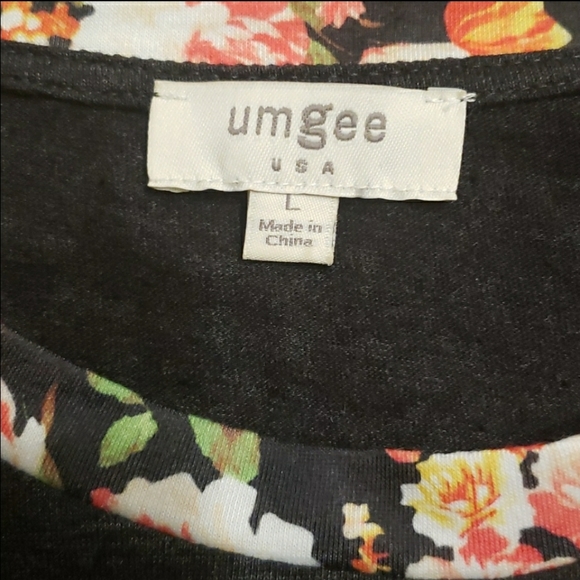 COPY - Umgee top size Large - Picture 3 of 3